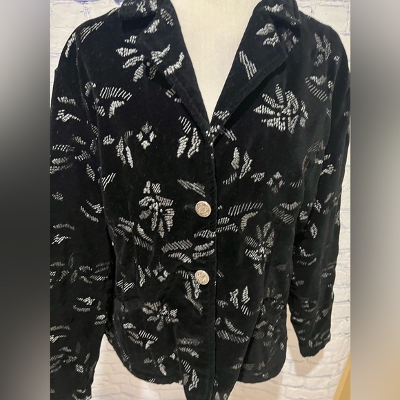 Chicos Jacket Womens Black Velvet  Silver Embroidered 2-Button Blazer Lined 3/XL - Picture 2 of 7